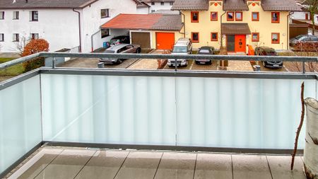 Gemütliche Dachgeschosswohnung mit Balkon in ruhiger Ortslage - Foto 2