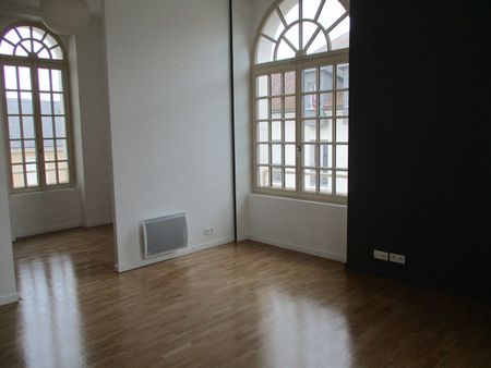 APPARTEMENT ETAMPES - 1 pièce(s) - 37.4 m2 - Photo 2