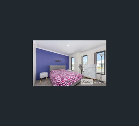 78 Bottlenose Circuit, Waikiki, WA 6169 - Photo 2