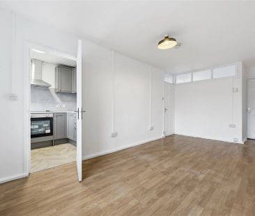 1 Bedroom Flat - Above Shop - Photo 3