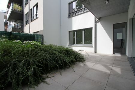 Beautiful 2-bedroom apartment in a modern building - Photo 5