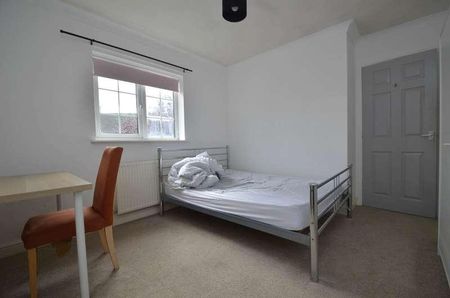 Buttercup Way, Norwich, NR5 - Photo 3