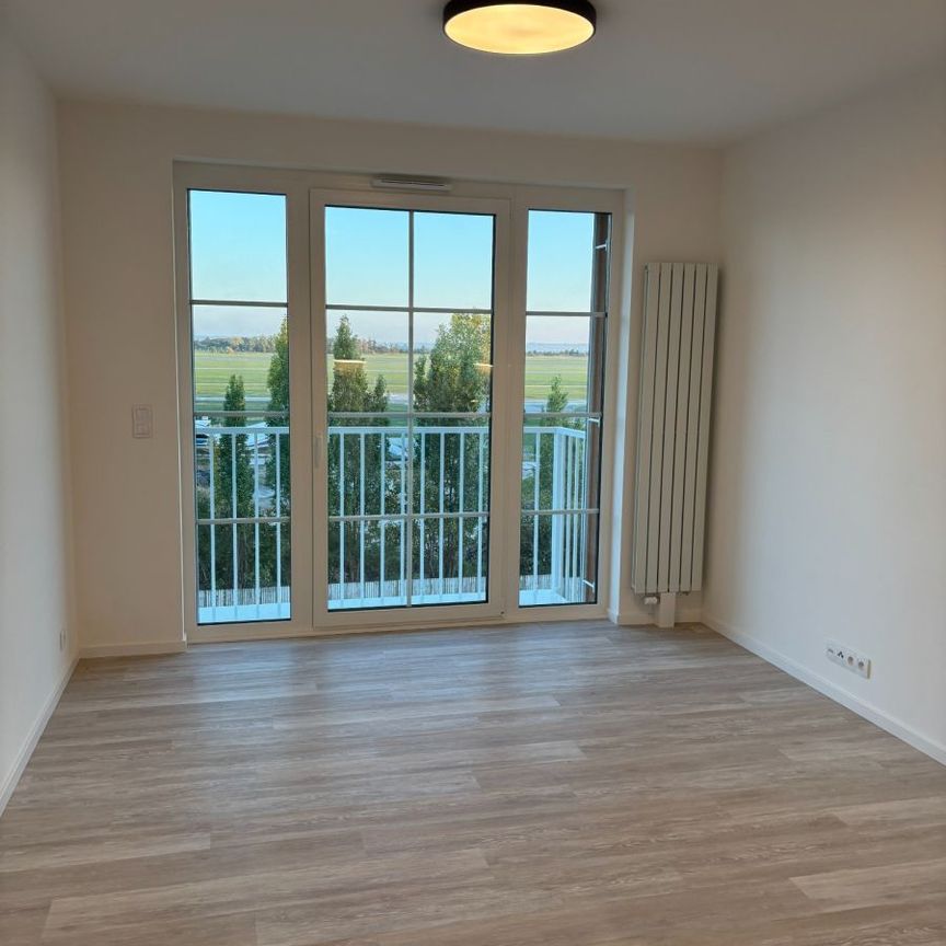 Pronájem bytu 1+kk • 28 m² bez realitkyMladoboleslavská, Praha - Kbely - Photo 1