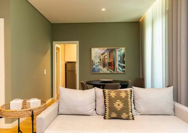 Mieszkanie na wynajem - 108 m² - 2 pokoje Porto Porto