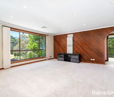 Swim and Entertain to your heart's content! - Lease to 26th January... - Photo 3
