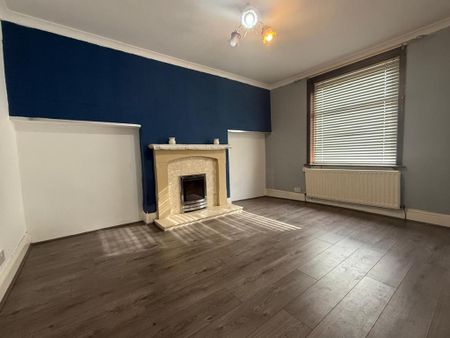 2 bedroom terraced house to rent - Photo 2