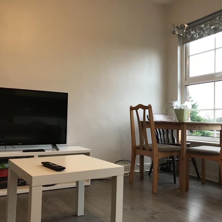 5 bedroom flat to rent - Photo 1