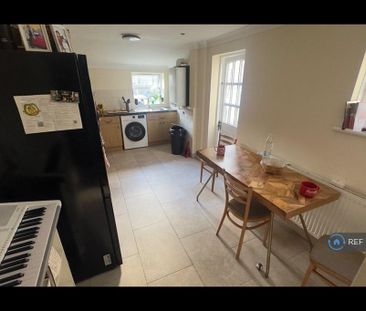 4 bedroom terraced house to rent - Photo 3