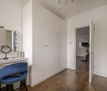 5 bedroom detached house to rent - Photo 2