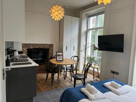 Studio to rent - Photo 2