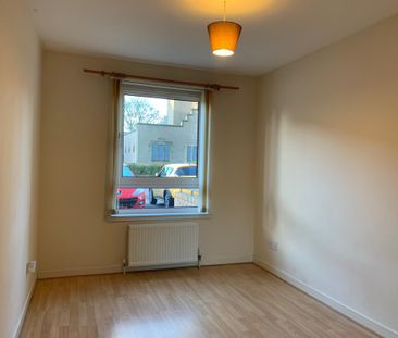 Saughton Mains Street, Edinburgh, EH11 3HH - Photo 2