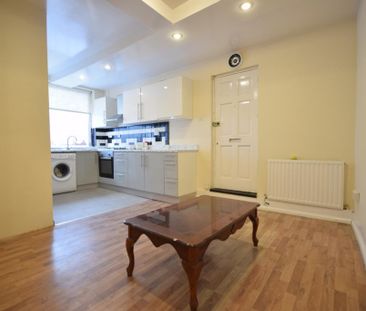 House share to rent - Photo 1