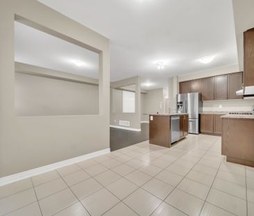 For Lease - 81 Vezna Crescent, Brampton, Ontario - Photo 4