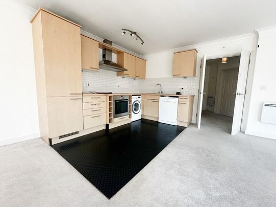 2 bedroom flat to rent - Photo 1