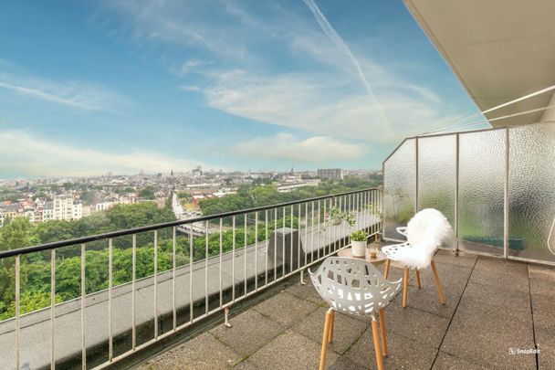 Appartement met prachtig uitzicht vanop terras - Photo 1