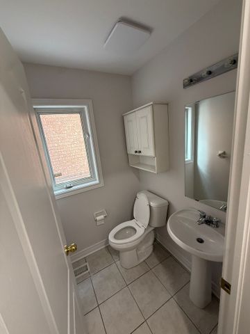 For Lease - 121 Wharnsby Drive, Toronto, Ontario - Photo 4