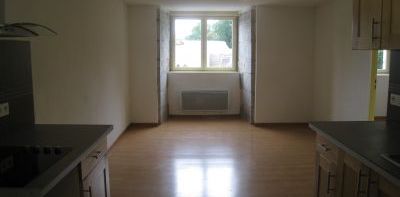 À louer / Appartement F2 / BESANCON QUARTIER ST-FERJEUX 26 rue de la Basilique - Photo 2