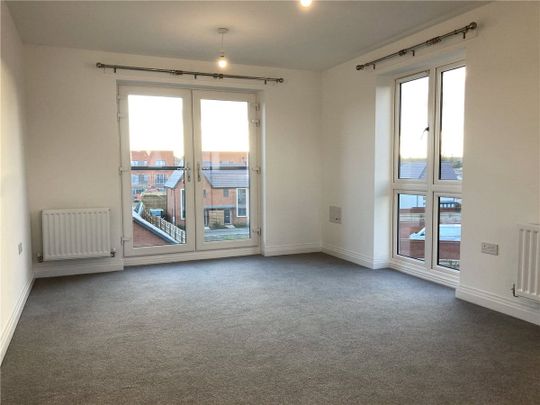 Modern One Bedroom apartment on Monksmoor Park Development. - Photo 1