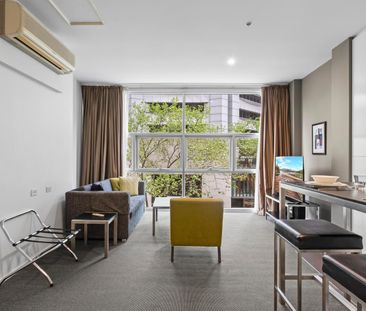 Fully Furnished 1 Bedroom with Rare Secure Car Space - Electricity ... - Photo 2