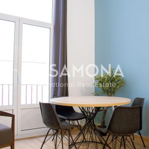 Bright & Stylish Apartment in the Heart of the Gothic Quarter - Photo 2