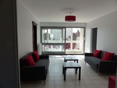 Location appartement 5 pièces, 101.66m², La Roche-sur-Yon - Photo 4