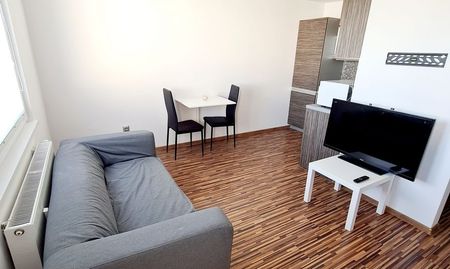 FOIT - PONÚKAME NA PRENÁJOM 1 IZBOVÝ BYT VO VYHĽADÁVANEJ LOKALITE V TRNAVE - Photo 5