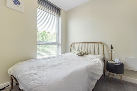 Clivemont Road - Photo 4