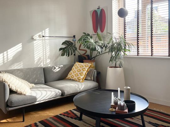 1 Bed Flat, Crawshay House, N16 - Photo 1