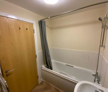 2 bedroom apartment to rent - Photo 6