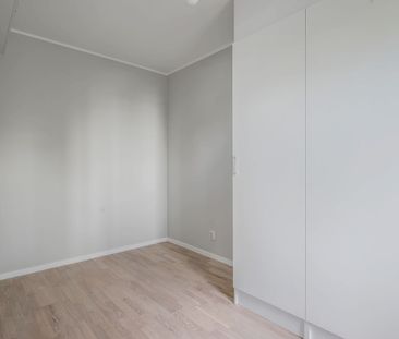 Mjölnergatan, Märsta - Photo 1