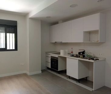 Piso de alquiler en Calle Hermenegildo Casas Jiménez, Colores - Ent... - Photo 3