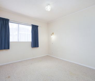 110 Oxford St, Tawa - Photo 3