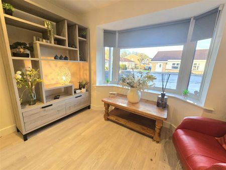 4 bedroom detached house to rent - Photo 2