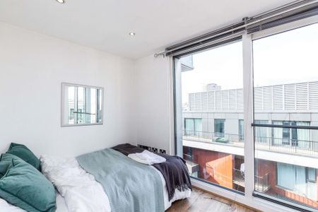 2 bedroom flat to rent - Photo 4