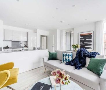 Easton Lodge, Ealing, W7 - Photo 1