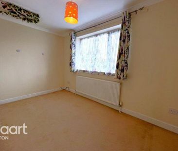 4 bedroom semi-detached house to rent - Photo 3