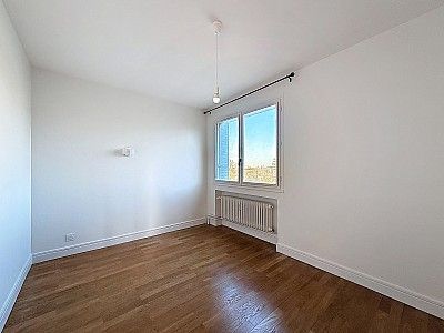 VILLEURBANNE / CUSSET - T4 dernier étage - Photo 2