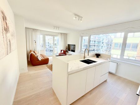 Gemeubeld: gerenoveerd appartement in centrum Knokke - Photo 3