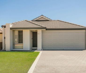 BEST KEPT SECRET IN SECRET HARBOUR ! - Photo 4