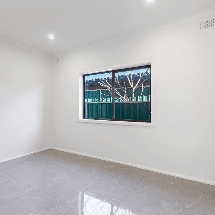 Charming 2-Bedroom Home for Lease in Prime Location! - Photo 1