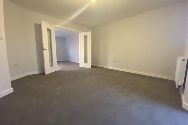 Buckingham Close - Photo 1