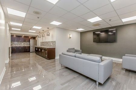 For Lease - 1270 Maple Crossing Boulevard Unit# 704, Burlington, Ontario - Photo 3