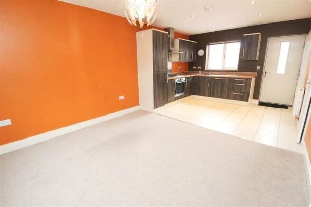 property to rent Selkirk Drive, Oakridge Park, Milton Keynes, Buckinghamshire, MK14 - Photo 1