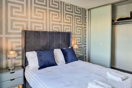 1 bedroom serviced apartment to rent - Photo 5