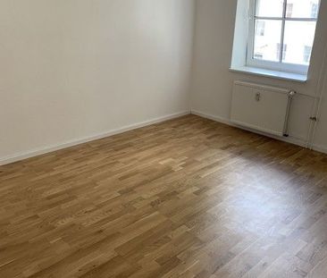 Tolle 2,5-Zimmer-Wohnung mit Tageslichtbad und Balkon - Foto 2