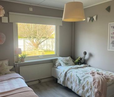 Hallstenshagen, Västra Frölunda - Photo 5