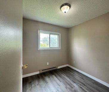 For Lease - 5 Lowndes Avenue Unit# 12, Georgina, Ontario - Photo 1