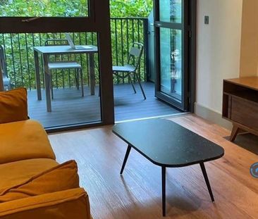 1 bedroom in a flat share to rent - Photo 3