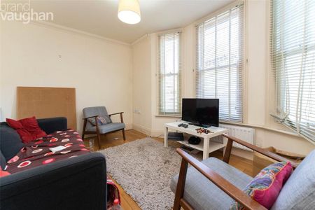 6 bedroom semi-detached house to rent - Photo 2