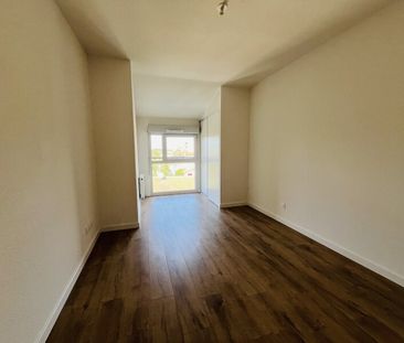 Location Appartement 2 pièces 43m² CARPENTRAS 84200 - Photo 2